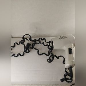 Black and Decker Liberte White Small Travel Size Women's Hair Dryer